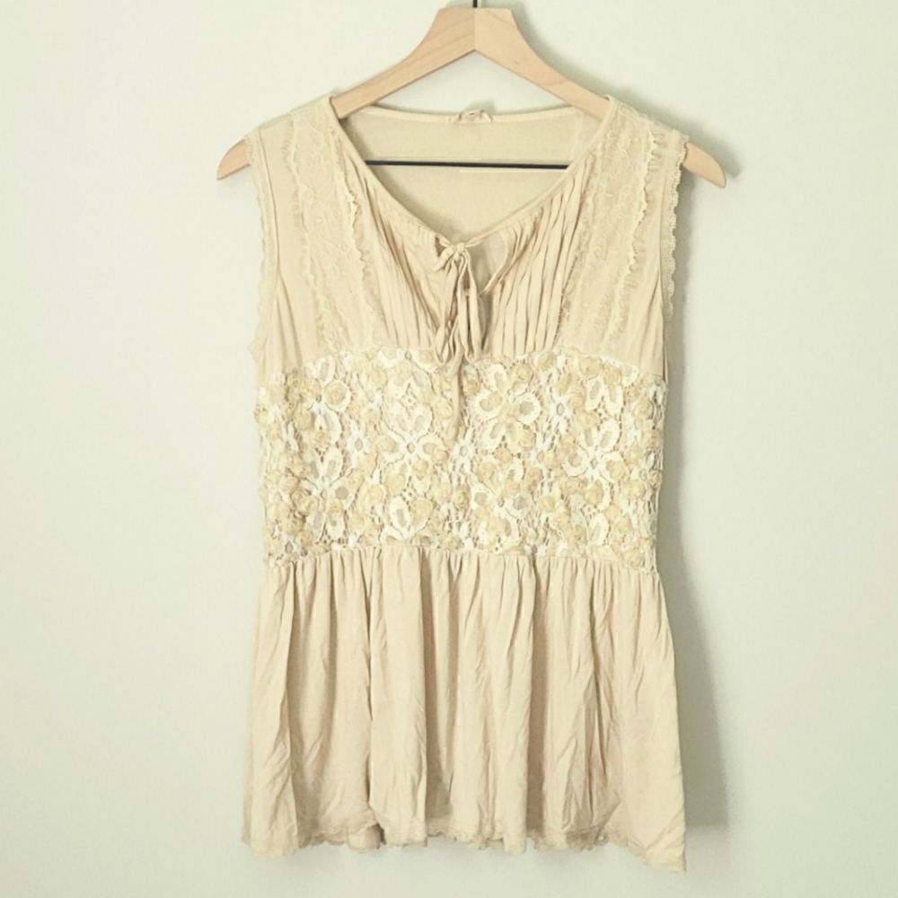 POL Cream Lace-Trim Sleeveless Tank